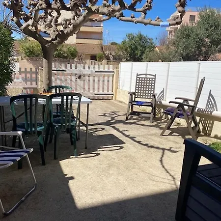 Coquet T2 A - Cour Arboree, Parking, Proche Et Commerces, 4 Pers. - Fr-1-795-14